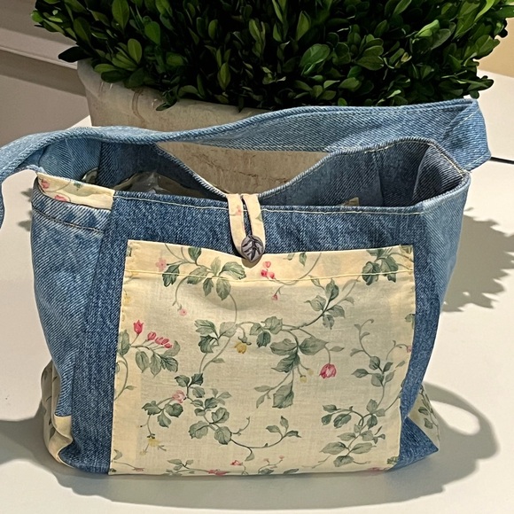 Hand Crafted Blue Jean Shoulder Bag - Picture 5 of 7